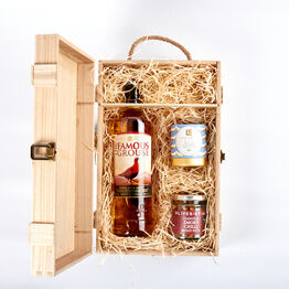 Famous Grouse Whisky & Luxury Nibbles Wooden Gift Box Set