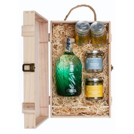 Twisted Nose Gin & Luxury Nibbles Wooden Gift Box Set