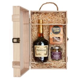 Hennessy Very Special Cognac & Luxury Nibbles Wooden Gift Box Set