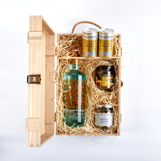 Silent Pool Gin & Luxury Nibbles Wooden Gift Box Set