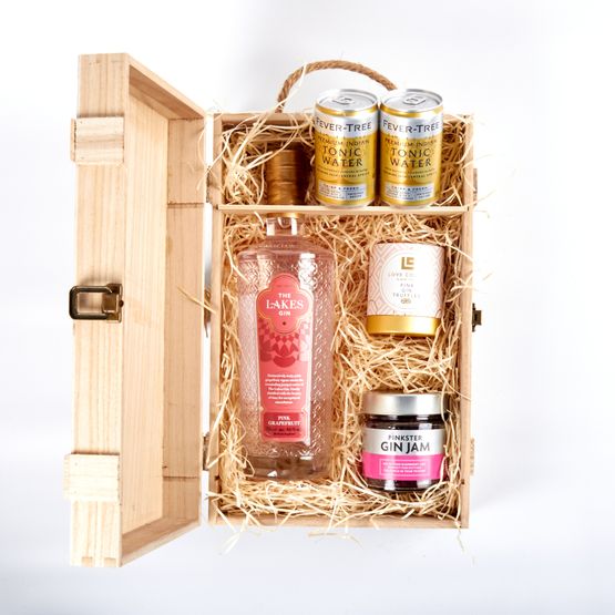 The Lakes Pink Grapefruit Gin &amp; Luxury Nibbles Wooden Gift Box Set