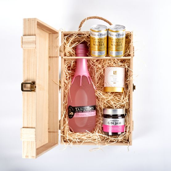Tarquin's Pink Lemon, Grapefruit &amp; Peppercorn Gin &amp; Luxury Nibbles Wooden Gift Box Set
