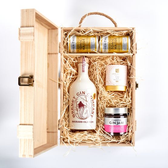 Orkney Rhubarb Old Tom Gin &amp; Luxury Nibbles Wooden Gift Box Set