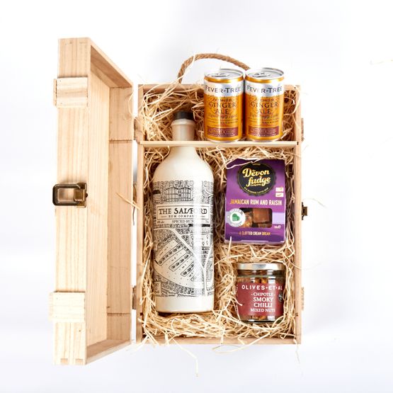 The Salford Spiced Rum &amp; Luxury Nibbles Wooden Gift Box Set