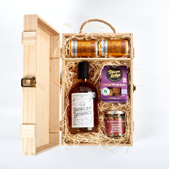 Barbican Botanics Spiced Rum &amp; Luxury Nibbles Wooden Gift Box Set