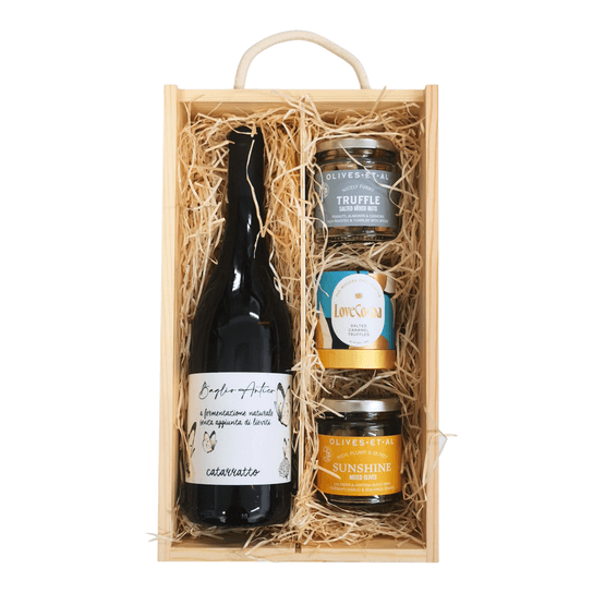 Baglio Antico Catarrato Ciello Orange Wine &amp; Luxury Snacks in Wooden Presentation Box
