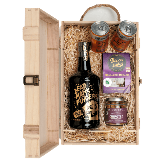 Dead Man's Fingers Spiced Rum &amp; Luxury Nibbles Wooden Gift Set