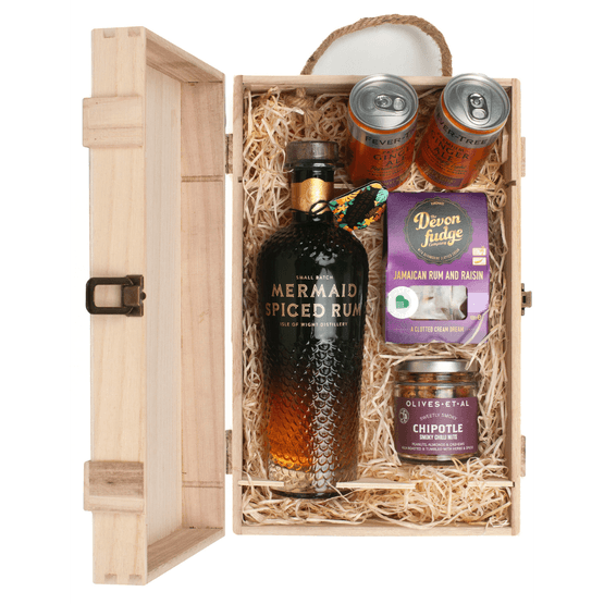Mermaid Spiced Rum &amp; Luxury Nibbles Wooden Gift Set