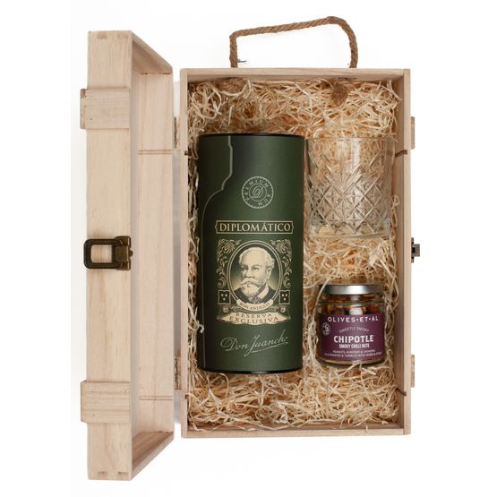 Diplomatico Reserva Exclusiva Rum &amp; Luxury Nibbles Wooden Gift Set