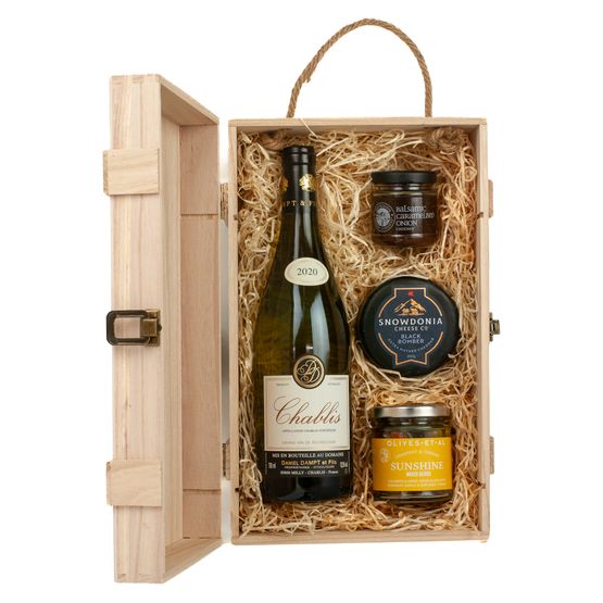 Chablis 2020 White Wine, Olives, Cheese &amp; Chutney Gift Box