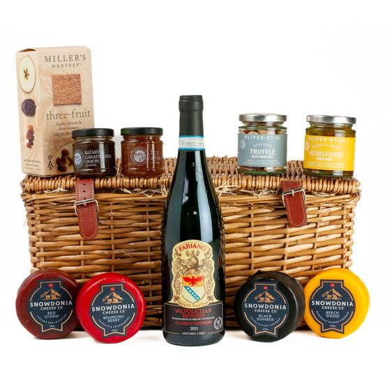 Fabiano Valpolicella Ripasso Red Wine, Cheese &amp; Nibbles Luxury Hamper