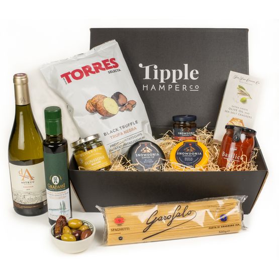 The White Wine, Cheese &amp; Nibbles Hamper
