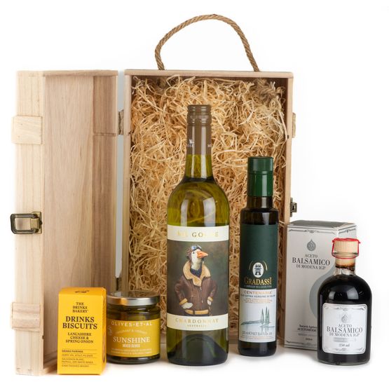 White Wine, Olive Oil, Cheese and Nibbles Hamper