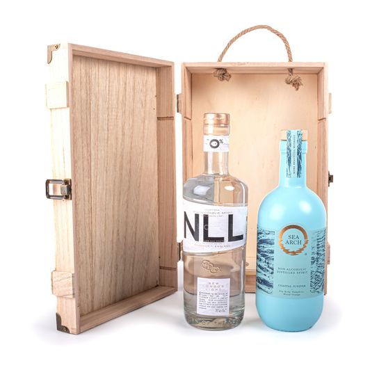 Non-Alcoholic Sea Arch Gin &amp; Salcombe NLL 0% Gin Wooden Gift Set - 0% ABV